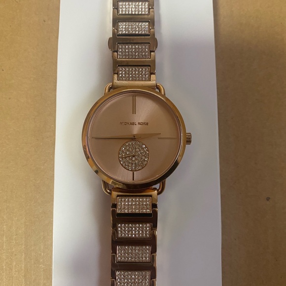 Michael Kors Watch - Picture 2 of 5